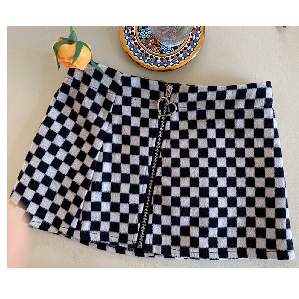 UNIF Heart o Ring Zipper Checkered Wink Mini Skirt